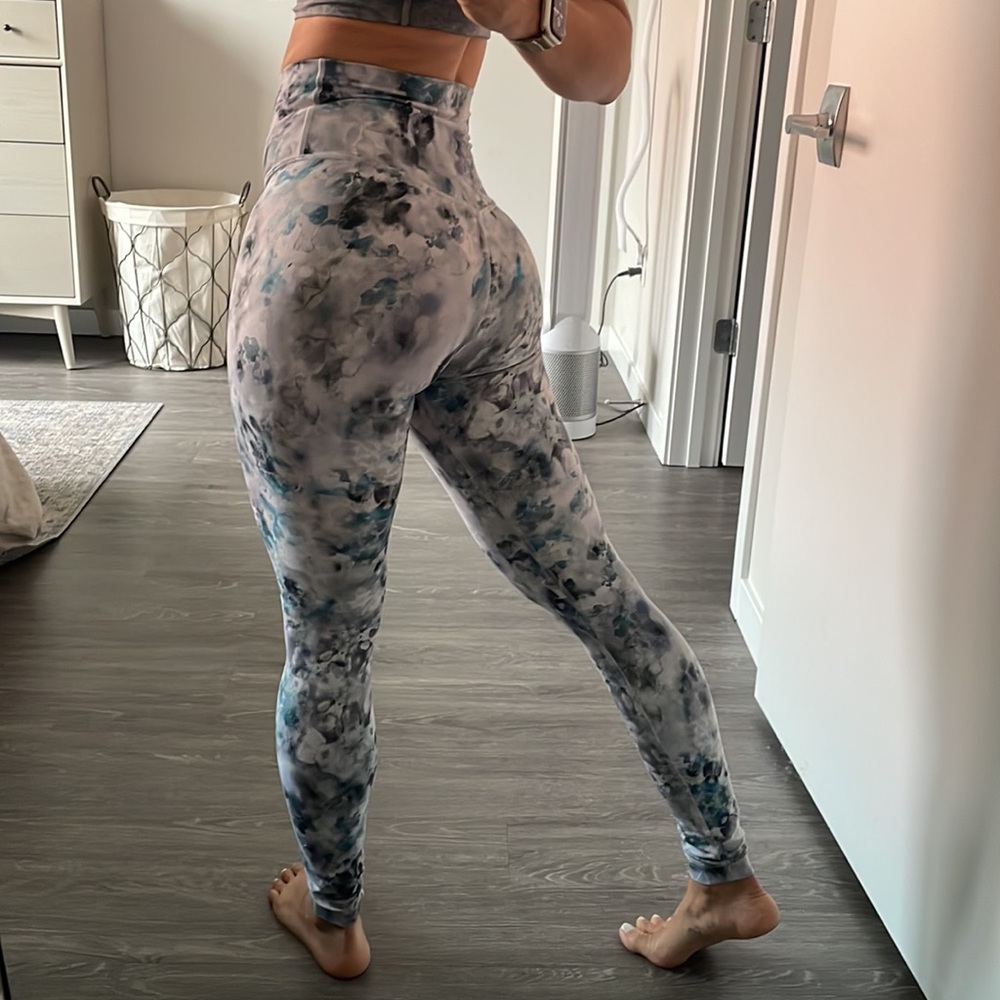 LULULEMON ALIGN HIGH RISE LEGGING, BLUE WATERCOLOR / SIZE 4